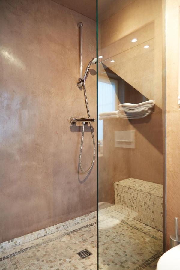 Focus Hotel Кортрейк Экстерьер фото